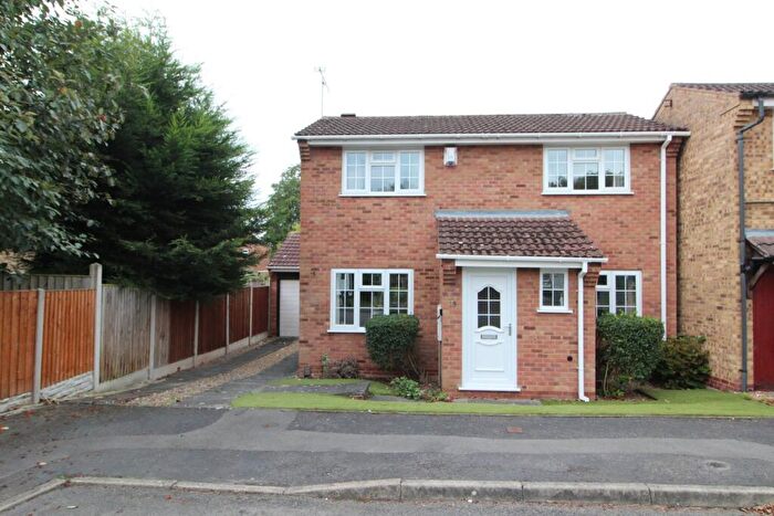 3 Bedroom Detached House For Sale In Chelsea Close, Glen Parva, Leicester, LE2