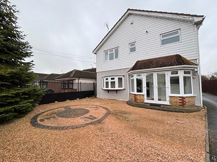 2 Bedroom Link Detached House To Rent In Church Lane, Bulphan, RM14