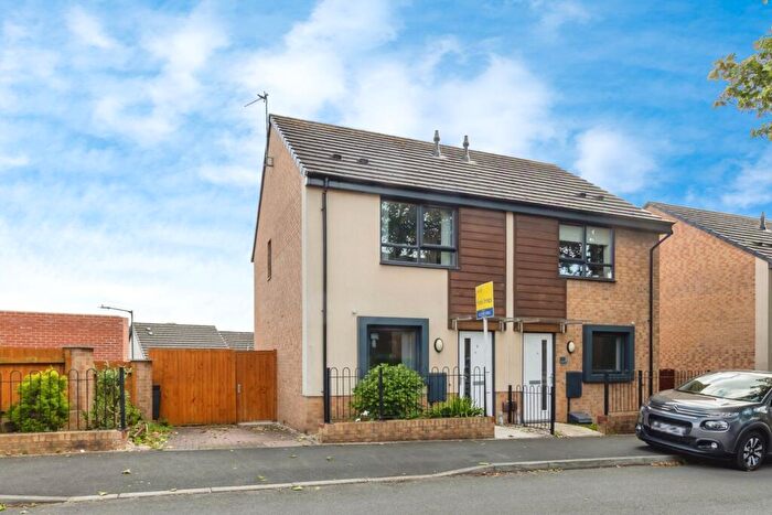2 Bedroom Semi-Detached House For Sale In Selborne Gardens, Nottingham, Nottinghamshire, NG3