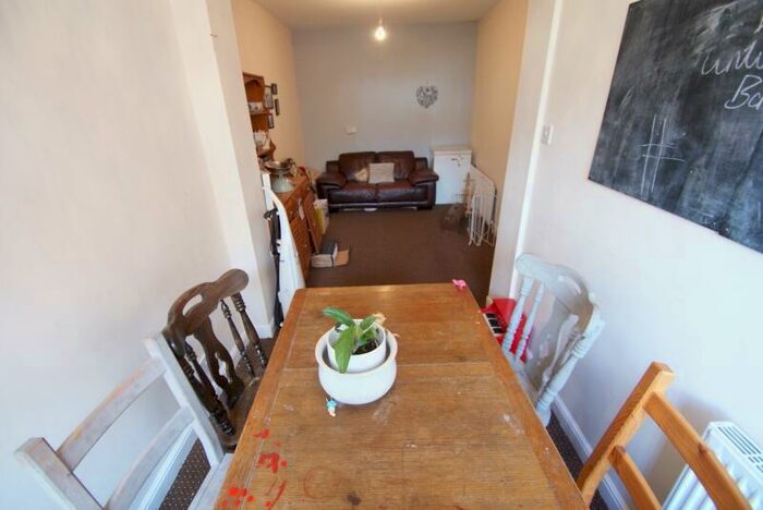 4 Bedroom Terraced House To Rent In Park View Road, Burley, Leeds, LS4