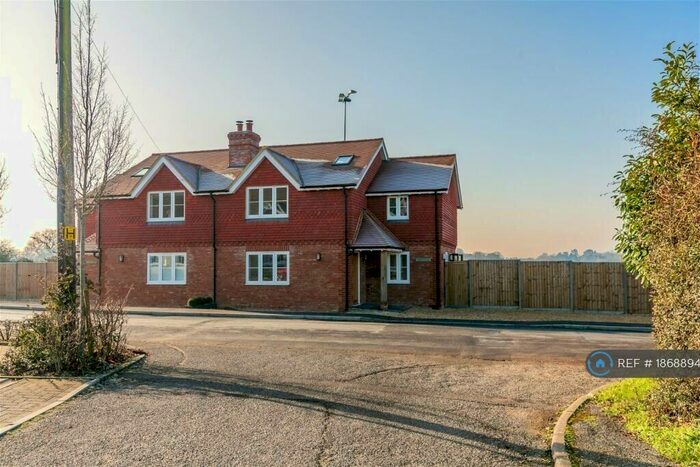 3 Bedroom Semi-Detached House To Rent In Field Cottages, Alfold, Cranleigh, GU6