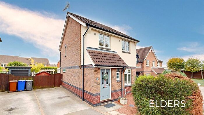 3 Bedroom Town House For Sale In Walker Close, Ilkeston, DE7