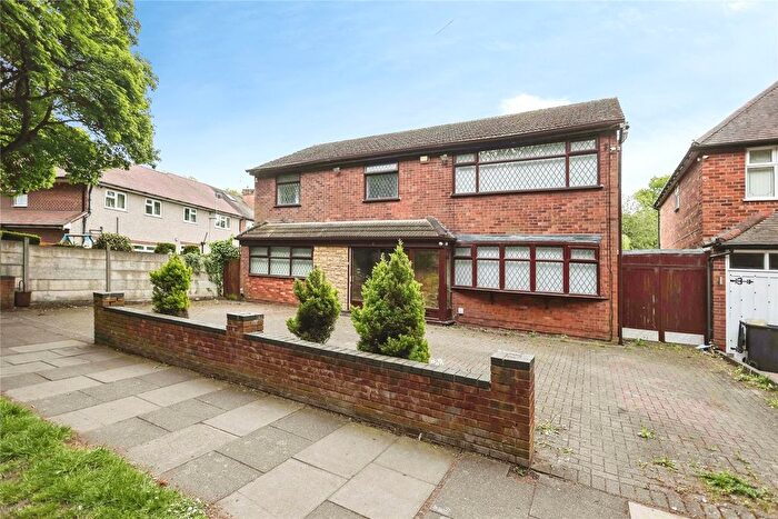 4 Bedroom Detached House For Sale In Plaistow Avenue, Birmingham, West Midlands, B36