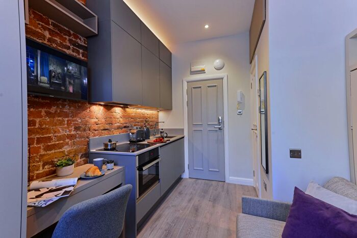 Studio To Rent In Linden Gardens, London, W2