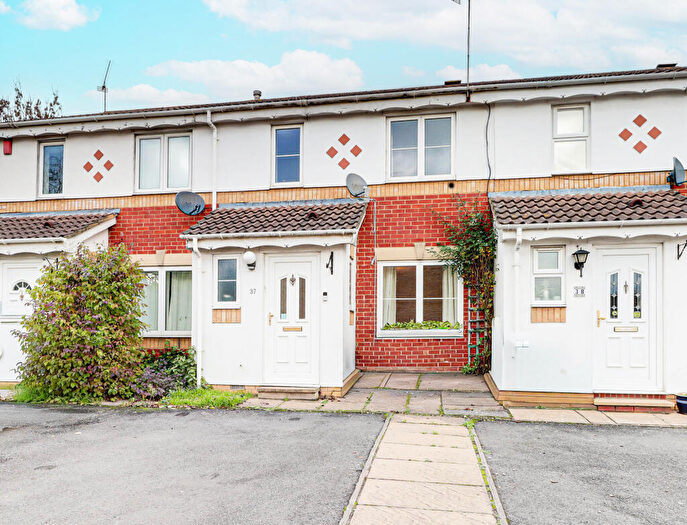 3 Bedroom Terraced House For Sale In Halsey Park, London Colney, AL2