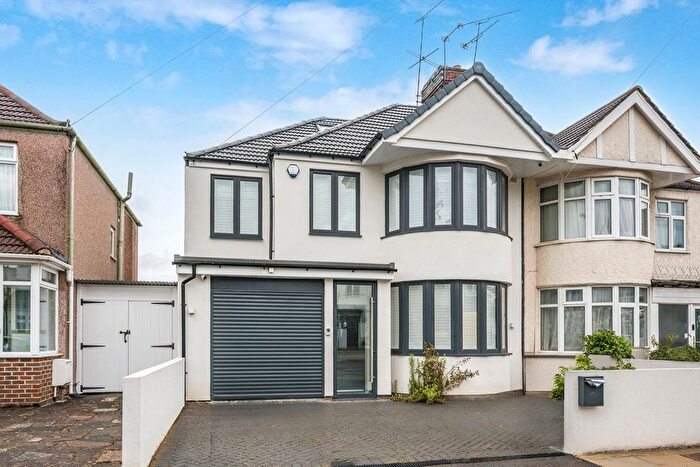 4 Bedroom Semi-Detached House To Rent In Moat Drive, Harrow, HA1