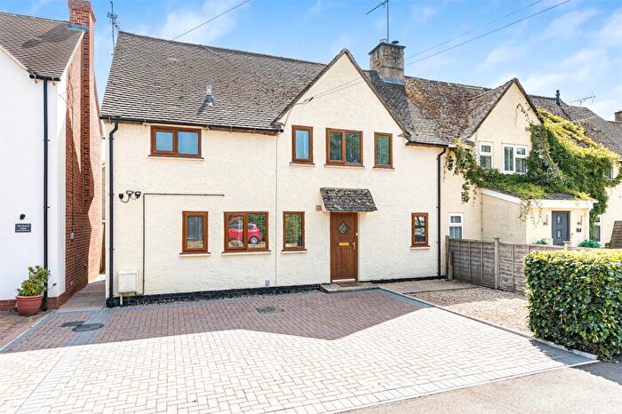 3 Bedroom Semi-Detached House For Sale In Orchard Way, Kings Sutton, Banbury, Oxfordshire, OX17