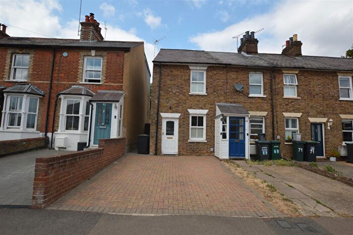 2 Bedroom End Of Terrace House To Rent In New Road, Croxley Green, WD3
