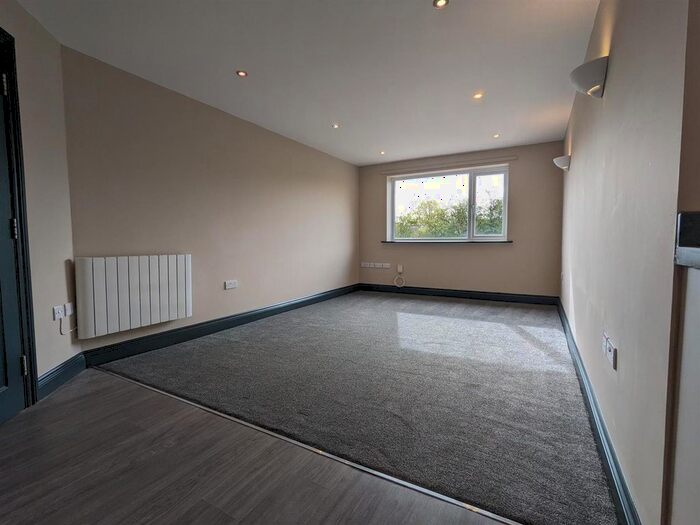 2 Bedroom Flat To Rent In Apartment, Woodborough Road, Nottingham, NG3