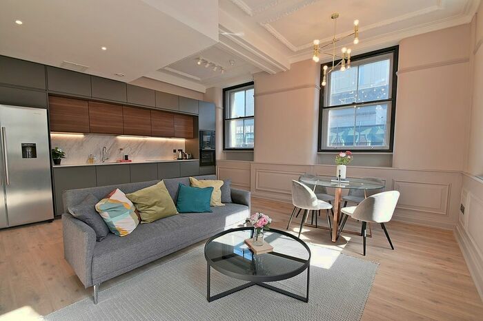 2 Bedroom Flat To Rent In Silver Road, Lewisham, SE13