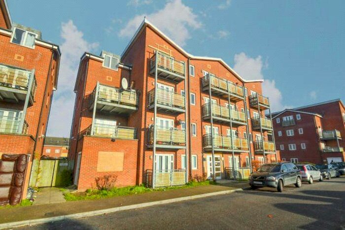 1 Bedroom Flat To Rent In Roberts Place, Dagenham RM10