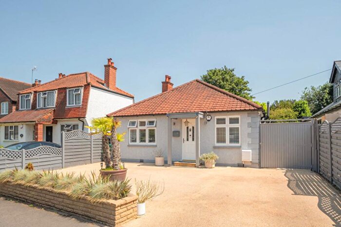 2 Bedroom Detached Bungalow For Sale In Lansdowne Road, Epsom, KT19