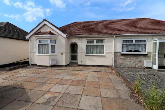 2 Bedroom Bungalow To Rent In Devonshire Road, Hornchurch, RM12