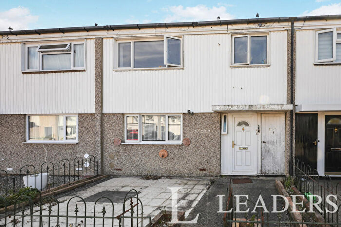 3 Bedroom House To Rent In Seymours, Harlow, CM19