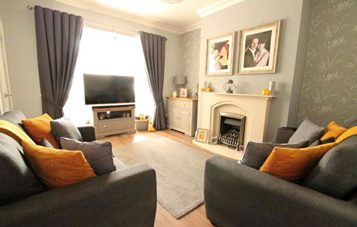 2 Bedroom End Of Terrace House To Rent In Westminster Road, Darlington, DL1