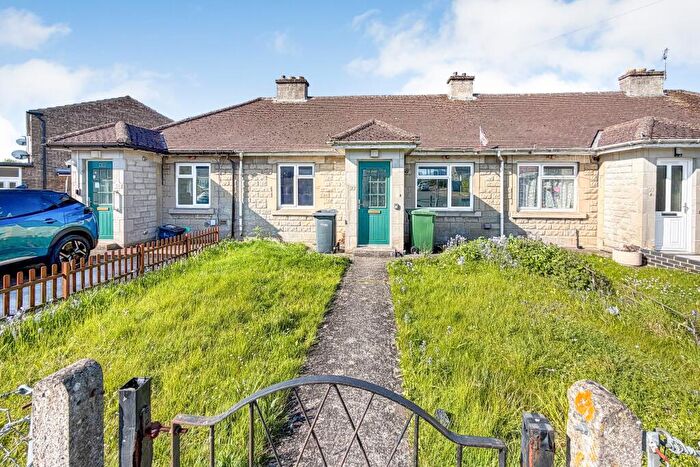 1 Bedroom Bungalow For Sale In Wood Lane Bungalows, Chippenham, Wiltshire, SN15