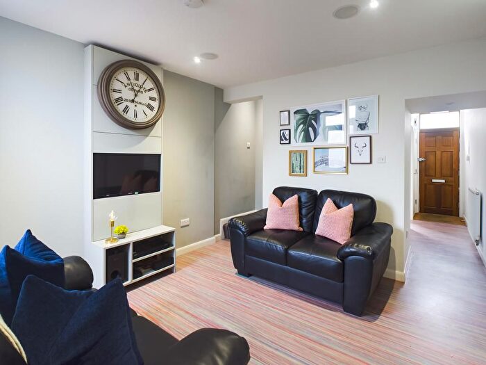 3 Bedroom Terraced House To Rent In Cauldon Road, Stoke, ST4