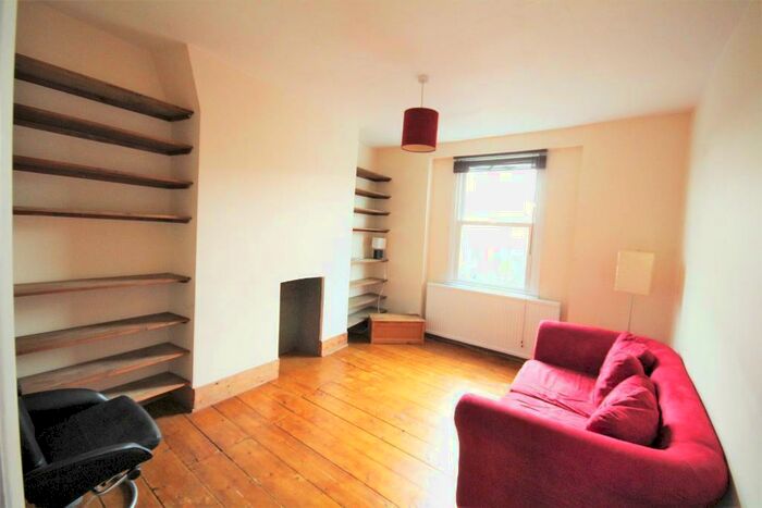 1 Bedroom Flat To Rent In Balls Pond Road, Islington, London, N1