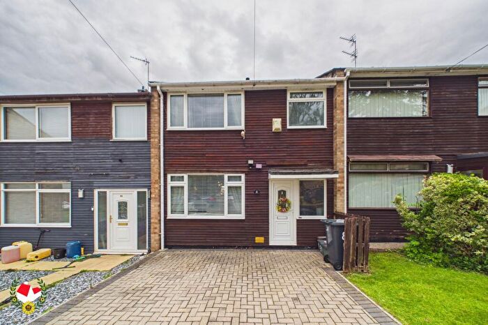 3 Bedroom Terraced House For Sale In Robinswood Gardens, Robinswood, Gloucester, GL4