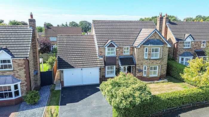 4 Bedroom Detached House For Sale In Stonehill Close, Appleton, Warrington, WA4