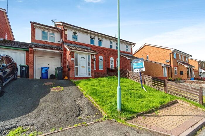 4 Bedroom Semi-Detached House For Sale In Berrington Drive, Bilston, WV14
