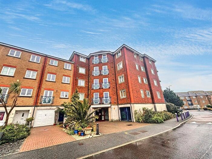 2 Bedroom Flat To Rent In St. Kitts Drive, Eastbourne, BN23