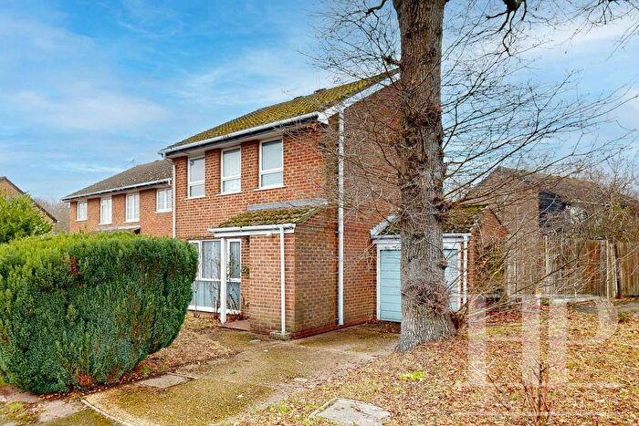 3 Bedroom Detached House To Rent In Stace Way, Worth, RH10