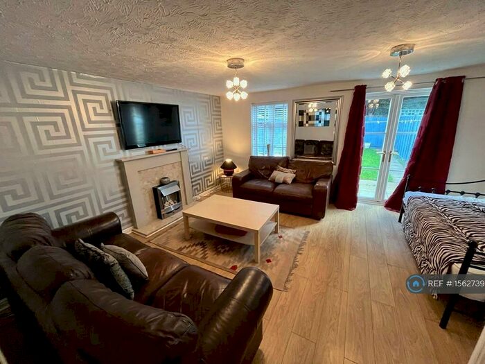 3 Bedroom Terraced House To Rent In Anchor Lane, Solihull, B91