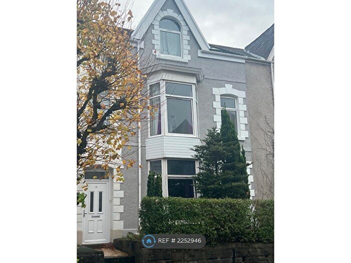 9 Bedroom Terraced House To Rent In Gwydr Crescent, Swansea, SA2