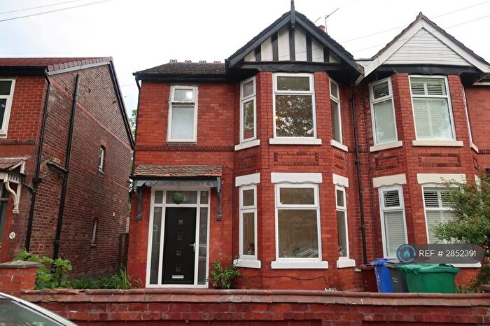 3 Bedroom Semi Detached House To Rent In Fairview Avenue, Manchester, M19