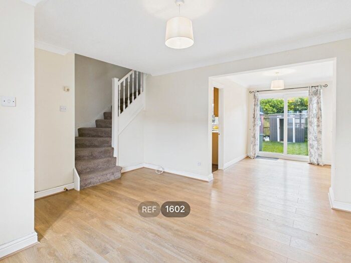 3 Bedroom Semi-Detached House To Rent In Colleridge Grove, Beverley, HU17