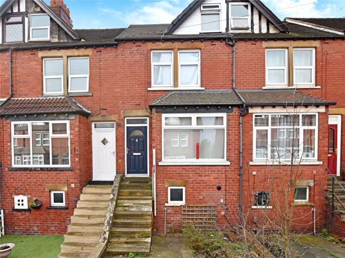 3 Bedroom Terraced House For Sale In Granny Avenue, Churwell, Morley, Leeds, LS27