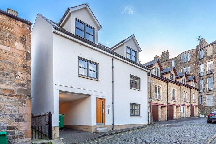 1 Bedroom Apartment For Sale In South Gayfield Lane, Edinburgh, Midlothian, EH1