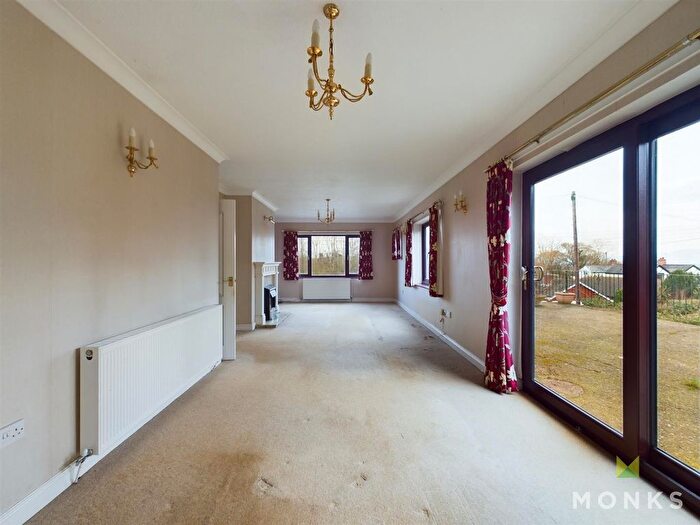 4 Bedroom Detached House For Sale In Smelthouse Lane, Pant, Oswestry, SY10