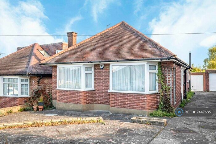 3 Bedroom Bungalow To Rent In Elmfield Road, Potters Bar, EN6