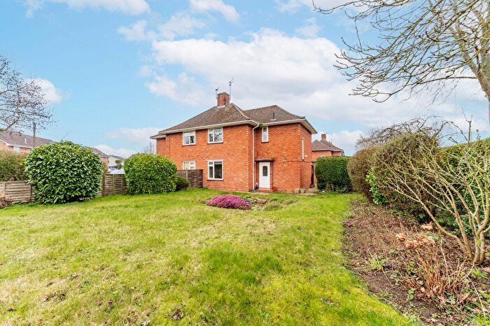 3 Bedroom Semi Detached House For Sale In Friar Tuck Road, Norwich, NR4