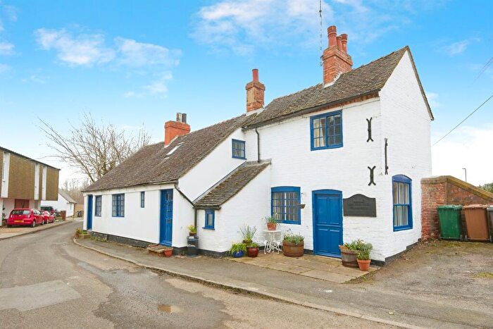 4 Bedroom Character Property For Sale In Canal Bank, Shardlow, Derby, DE72