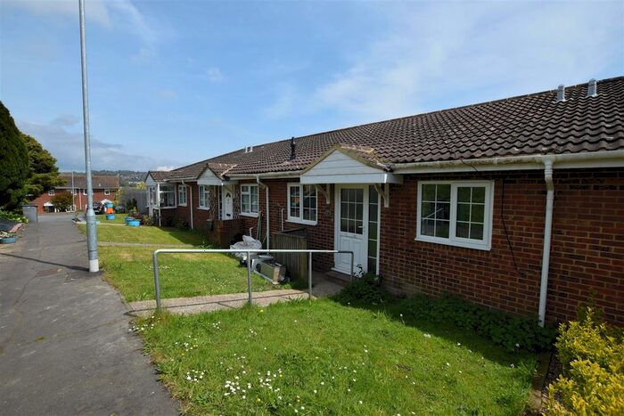 2 Bedroom Bungalow To Rent In The Coppice, Hastings, TN34