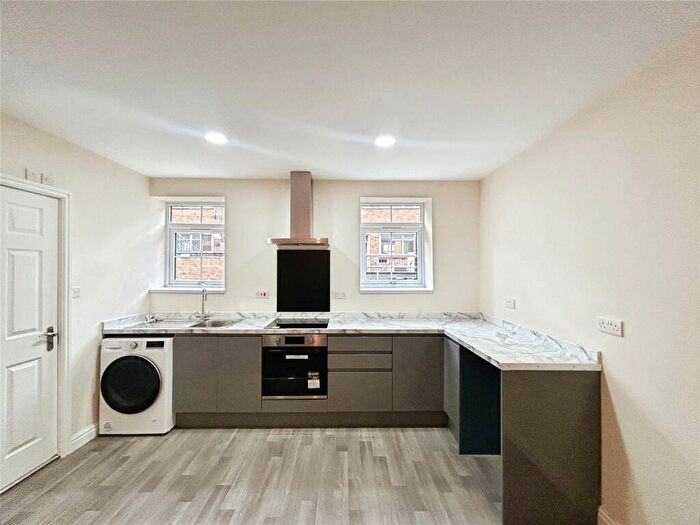 Studio To Rent In Albion Walk, Cheltenham, Gloucestershire, GL50