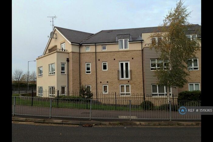 2 Bedroom Flat To Rent In Hinchingbrooke Park, Huntingdon, PE29