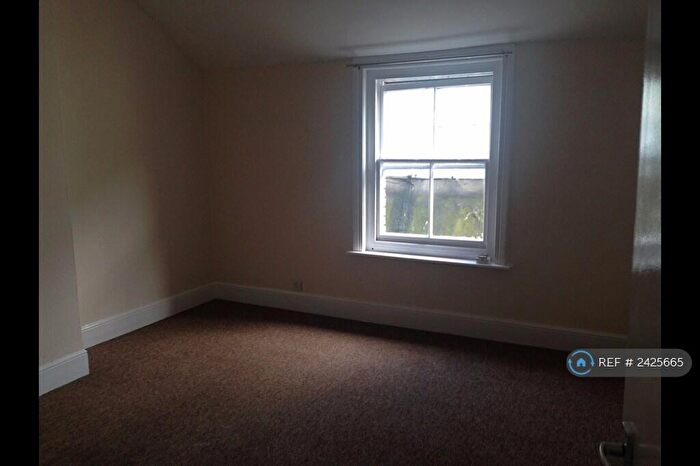 1 Bedroom Flat To Rent In Westbourne Arcade, Westbourne, Bournemouth, BH4