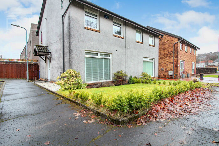 3 Bedroom Semi-Detached House To Rent In Dillichip Gardens, Alexandria, G83