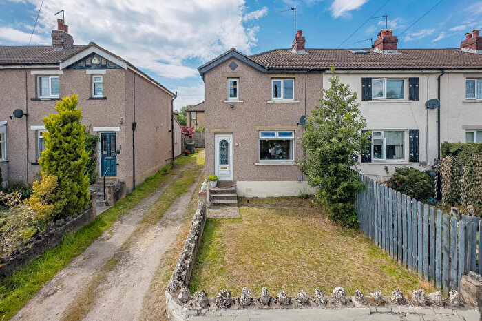 3 Bedroom End Of Terrace House For Sale In West Park, West Yorkshire, Guiseley, LS20