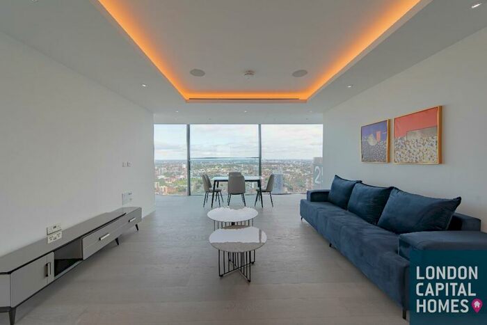 3 Bedroom Apartment To Rent In Carrara Tower Bollinder Place London, EC1V