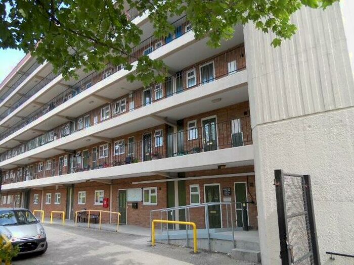 1 Bedroom Flat To Rent In Walton Court, Walton Crescent, Carlton, Nottinghamshire, NG4