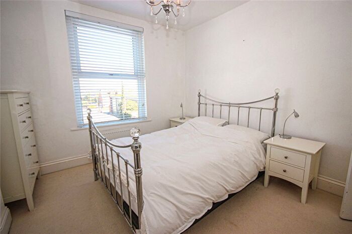 2 Bedroom Flat For Sale In East Walk, Seaton, Devon, EX12