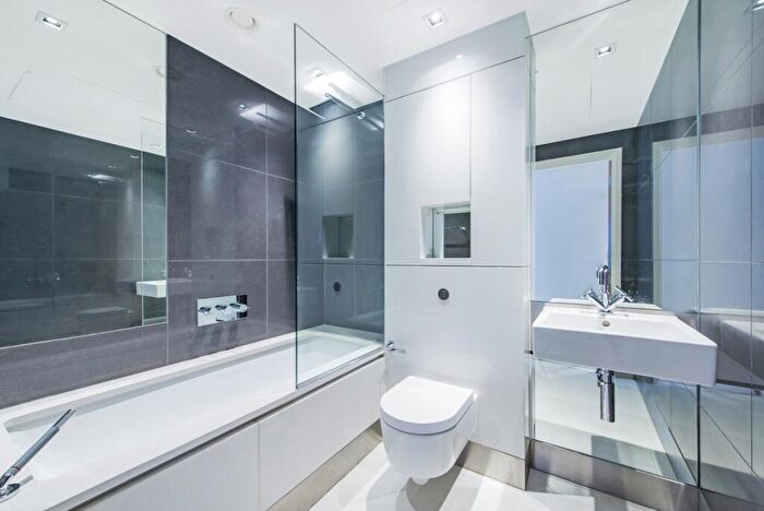 2 Bedroom Flat To Rent In Brock Street Camden, NW1