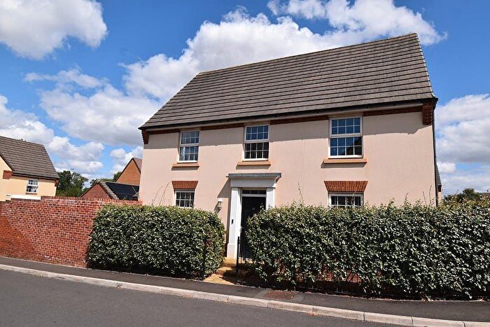 4 Bedroom Detached House For Sale In Celtic Close, Monkerton, Exeter, EX1