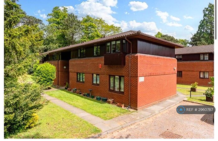 2 Bedroom Flat To Rent In Elton Road, Hertford, SG14