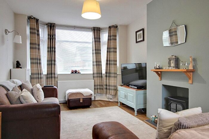 2 Bedroom Semi Detached House For Sale In Jesmond Road, Cottingham, HU16